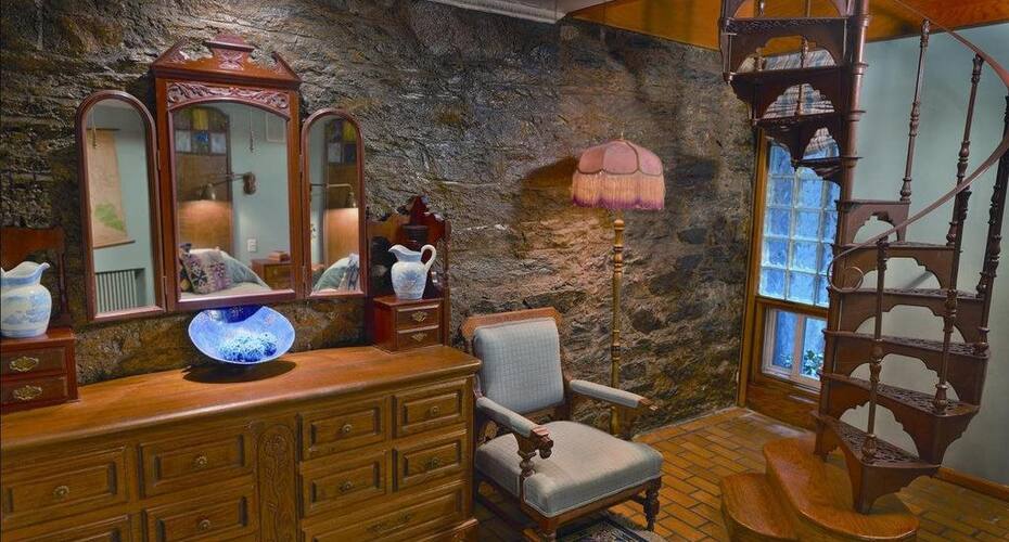 Hotel Dhwanesha Deluxe, Miraj 1